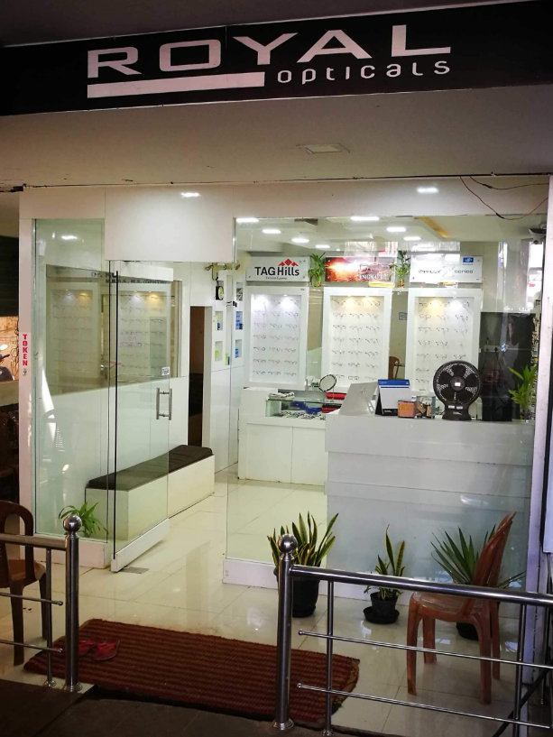 ROYAL EYE CLINIC & OPTICAL